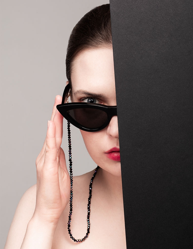 Chaîne à lunettes perles colorées 2