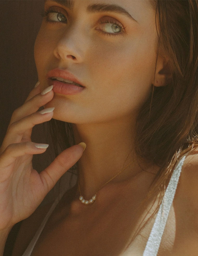 Chaîne collier perles d'eau douce pour femme