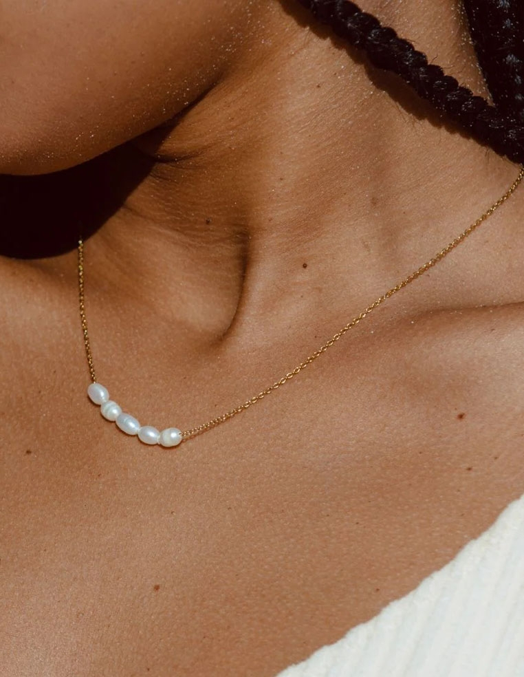 Chaîne collier perles d'eau douce pour femme