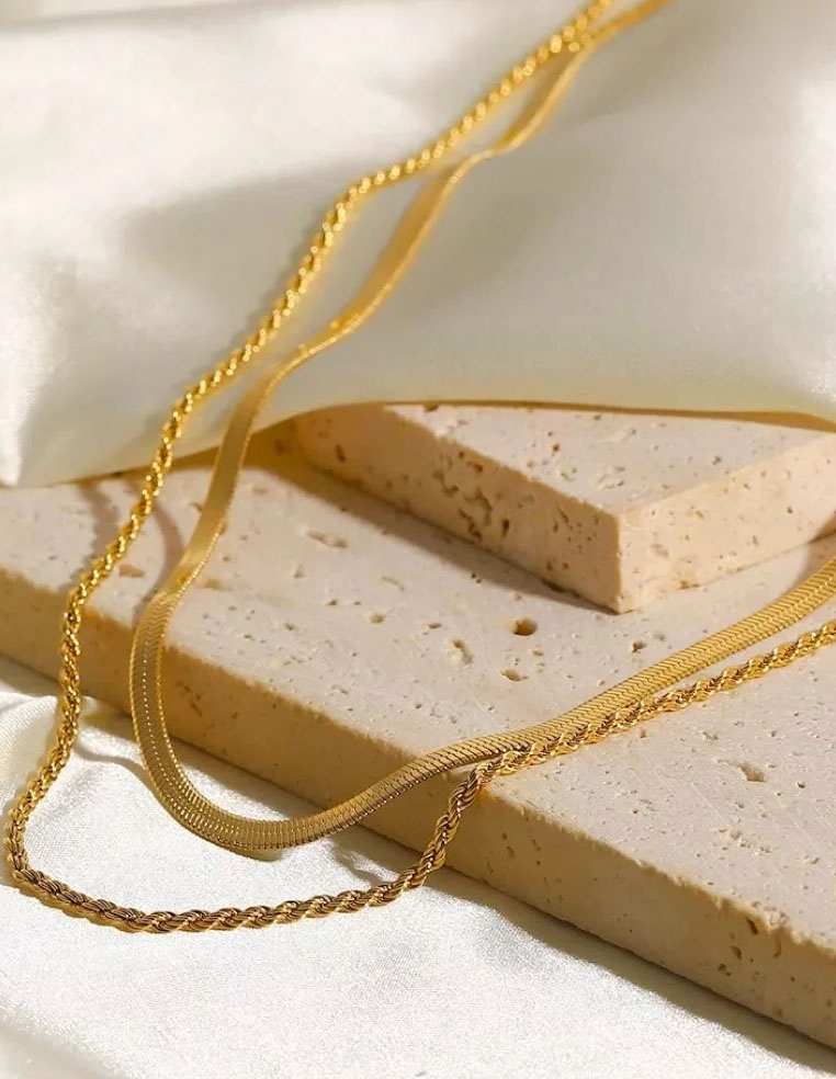 Collier doré ras du cou torsadé pour femme Collier doré ras du cou torsadé pour femme