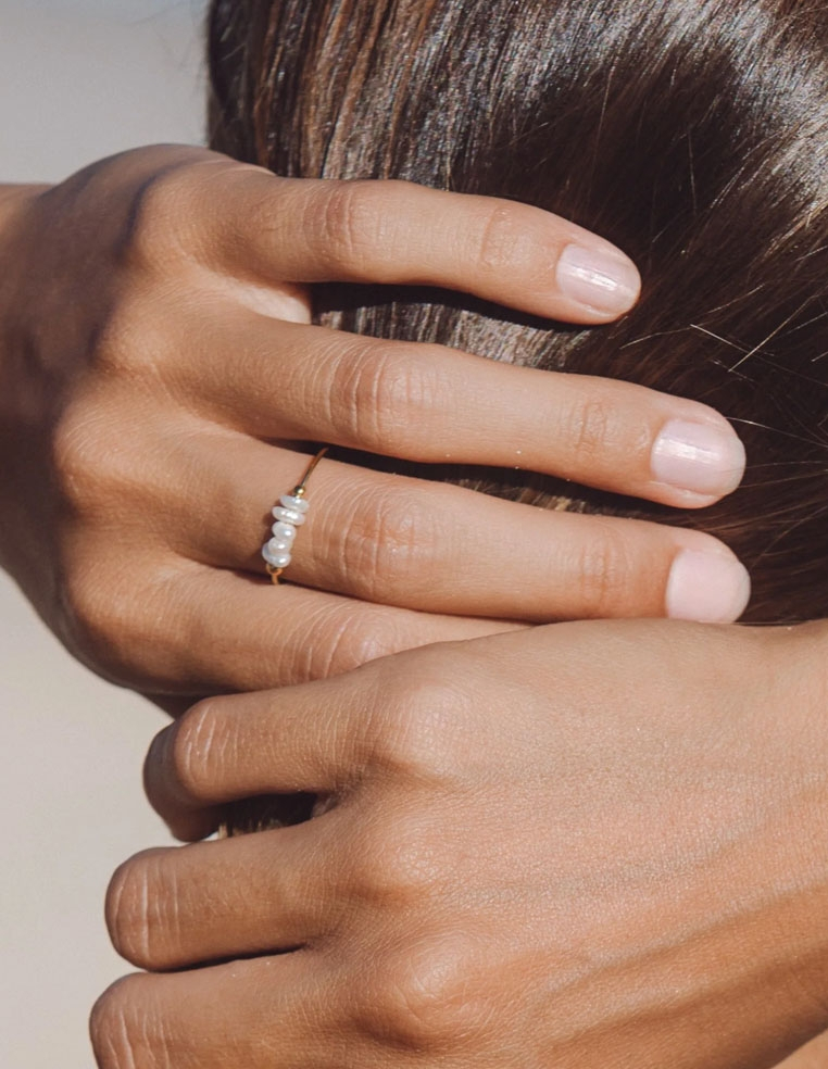 Bague dorée mini perles d'eau douce pour femme Bague dorée mini perles d'eau douce pour femme