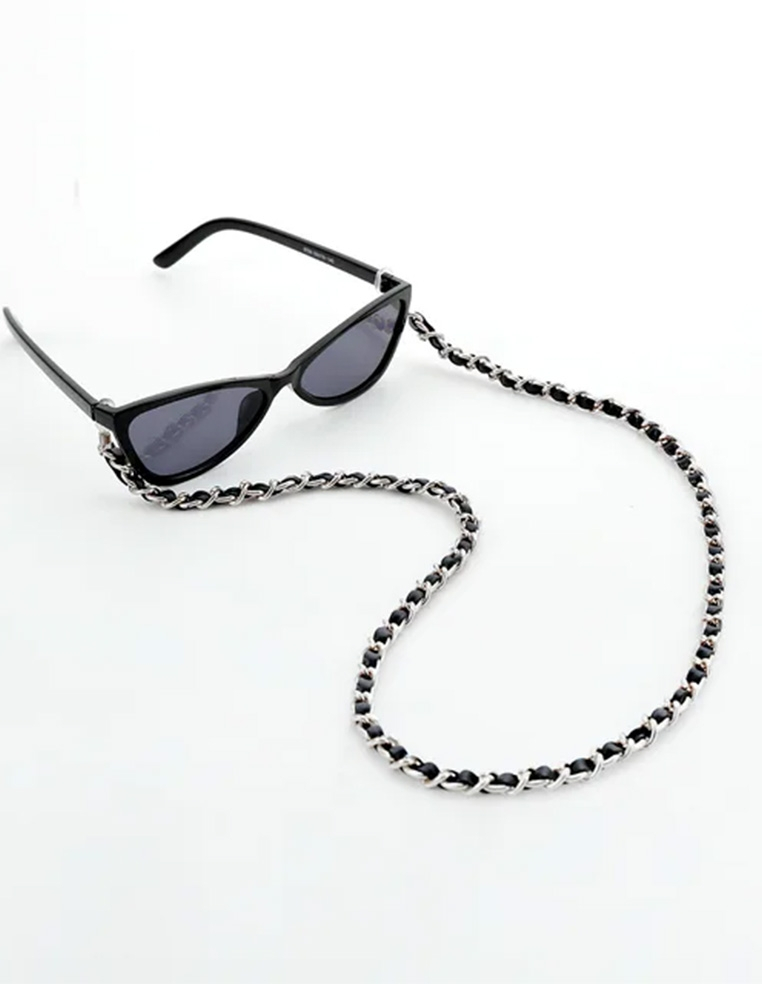 chaine a lunette chanel cuir noir et chaine argentée
