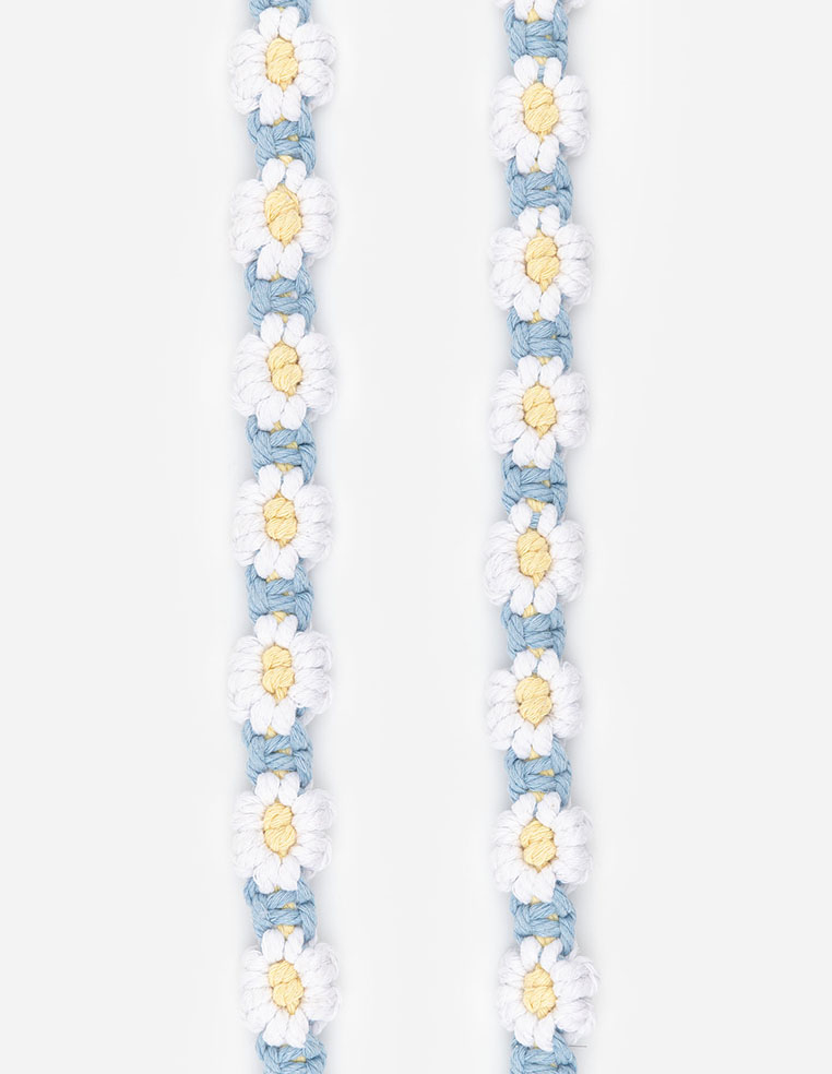 Coque soft touch & chaîne Marguerite