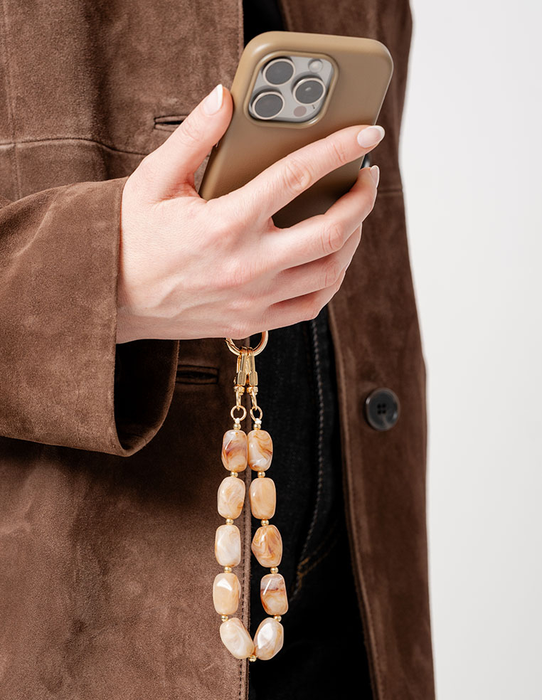 ensemble coque et chaîne pour iPhone