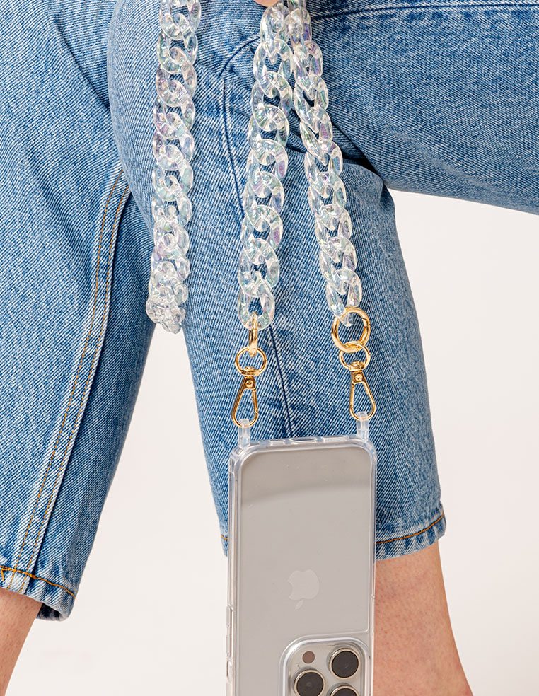 coque iphone avec attache chaine de téléphone