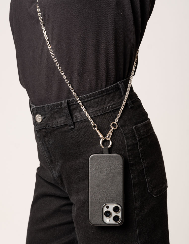 Ensemble coque en cuir noir & chaîne Anna argenté