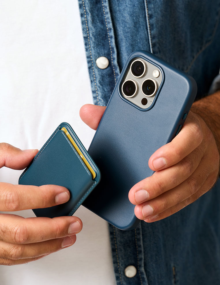 Coque iPhone en cuir véritable bleu jean pour homme Coque iPhone en cuir véritable bleu jean pour homme