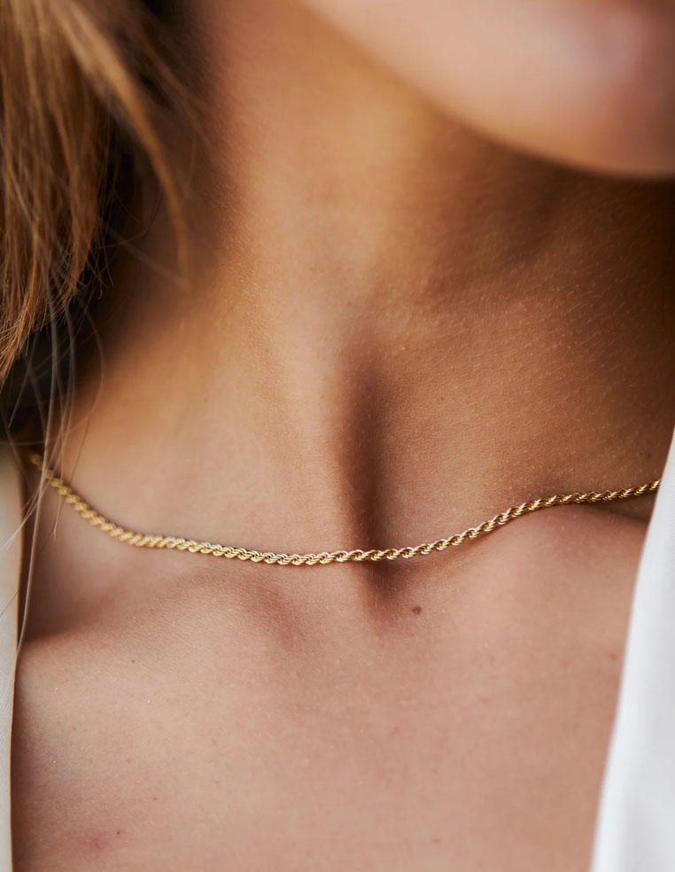 Collier à maille torsadée en plaqué or pour femme
