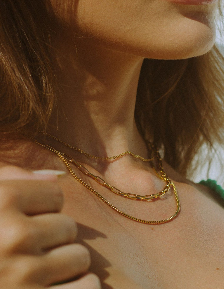 Collier triple épaisseur chaîne en plaqué or pour femme 18 carats Collier triple épaisseur chaîne en plaqué or pour femme 18 carats