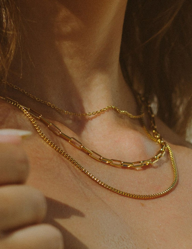 Collier triple épaisseur chaîne en plaqué or pour femme 18 carats