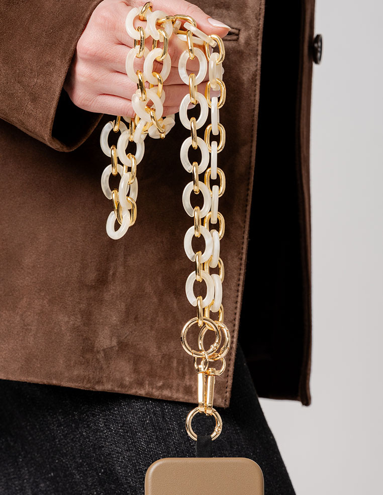 adaptateur pour accrocher une chaîne de téléphone