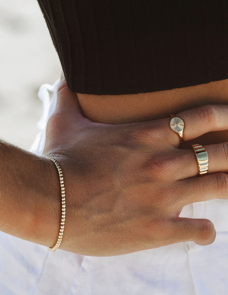 Bracelet boule dorée plaqué or femme