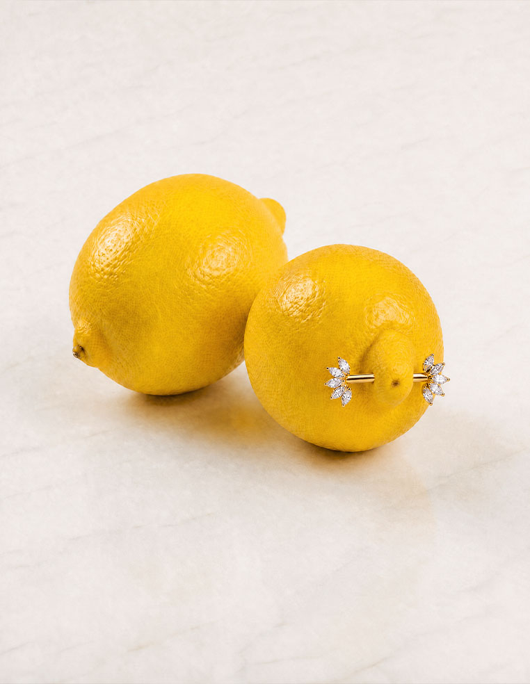 Piercing téton titane doré zircon – Barre droite 2