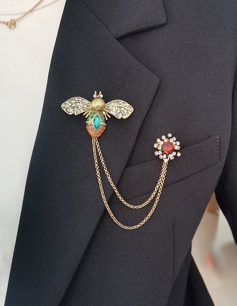 double broche de col pour femme 2