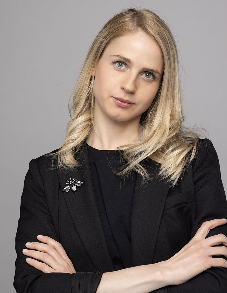 Broche abeille en verre